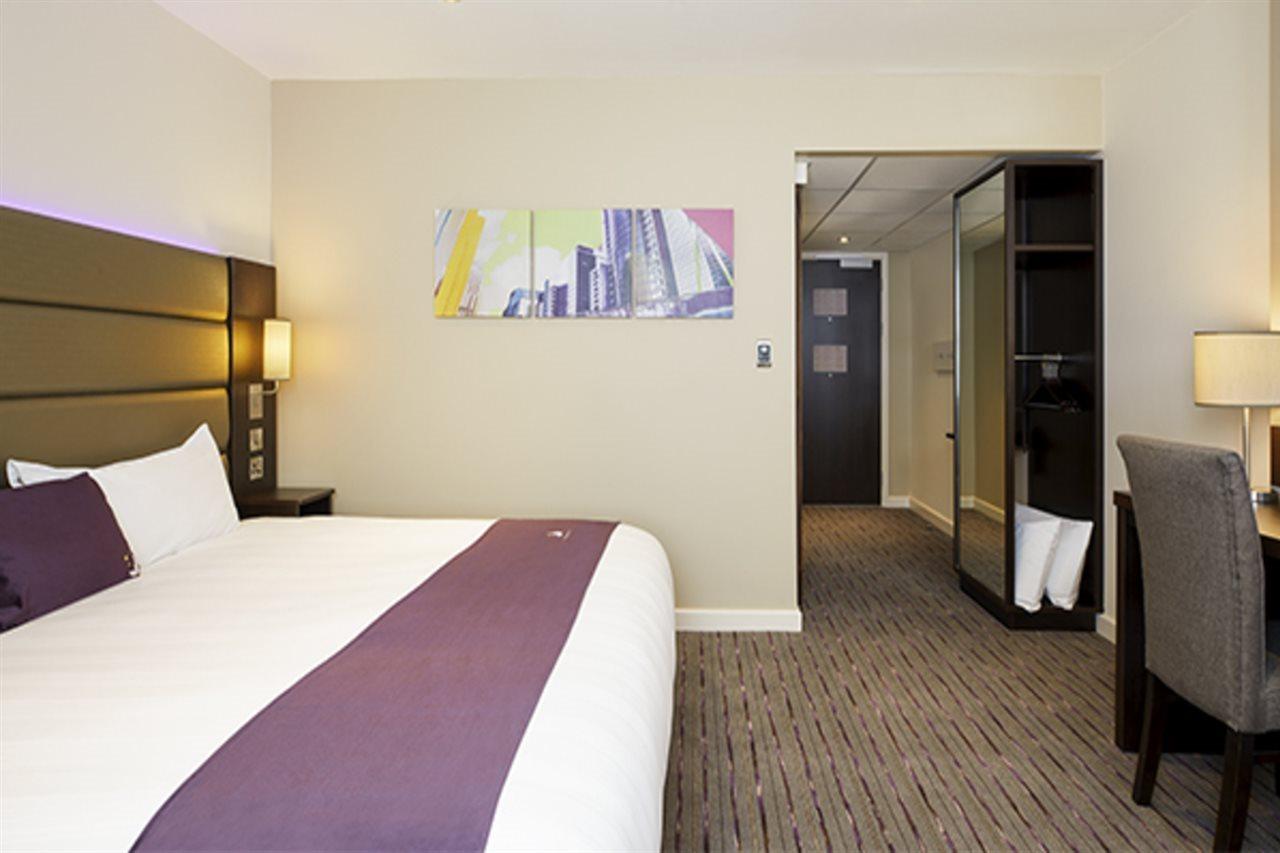 Premier Inn Falkirk East エクステリア 写真
