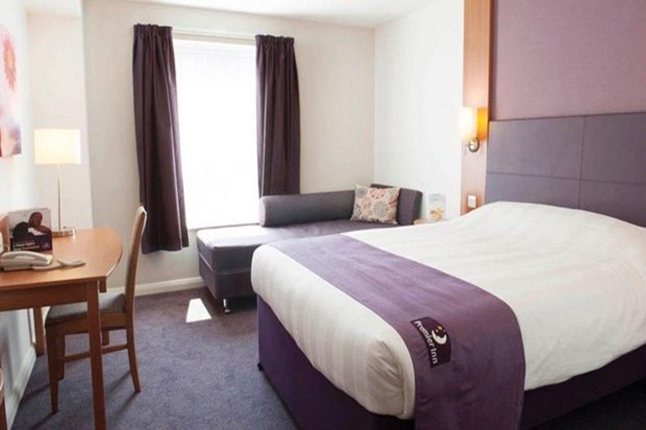 Premier Inn Falkirk East エクステリア 写真
